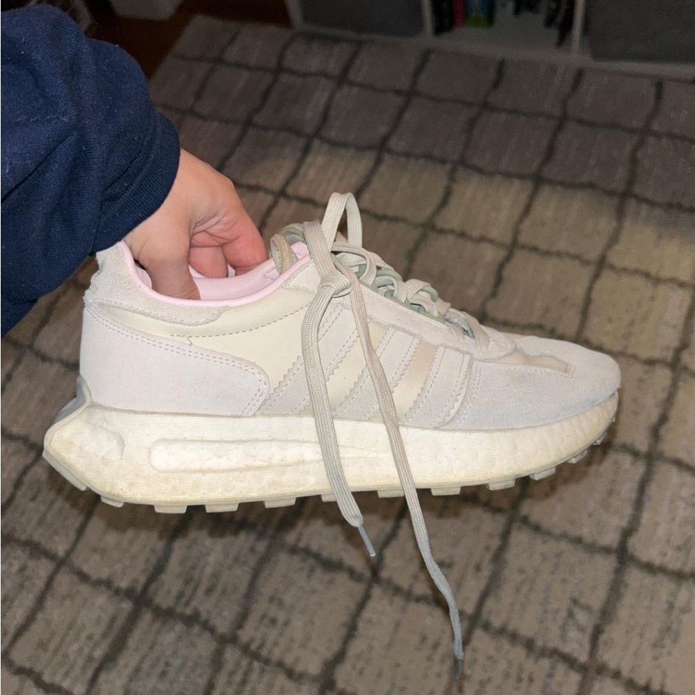 adidas vintage sneakers size 8.5